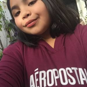 Meet your Posher, Elizabeth